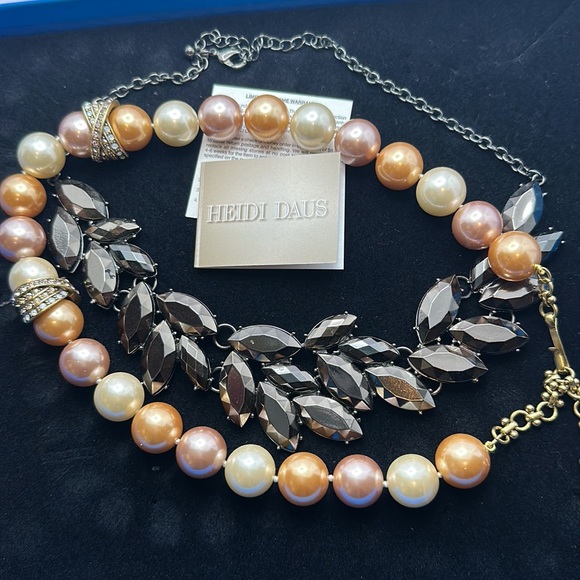 HEIDI DAUS colorful pearly NECKLACE 🌚 - Picture 1 of 10